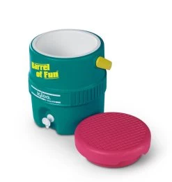 IGLOO Retro Barrel Of Fun 2 Gallon 9 IGLOO Retro Barrel Of Fun 2 Gallon -Camping Store k089c00c915404aada4850a8c037f5c71