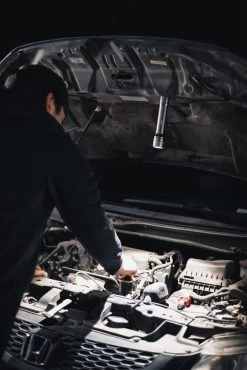 NEBO Newton 750 Lumen Torch -Camping Store k4cfd48b3c137219fd958940ab6c9191f