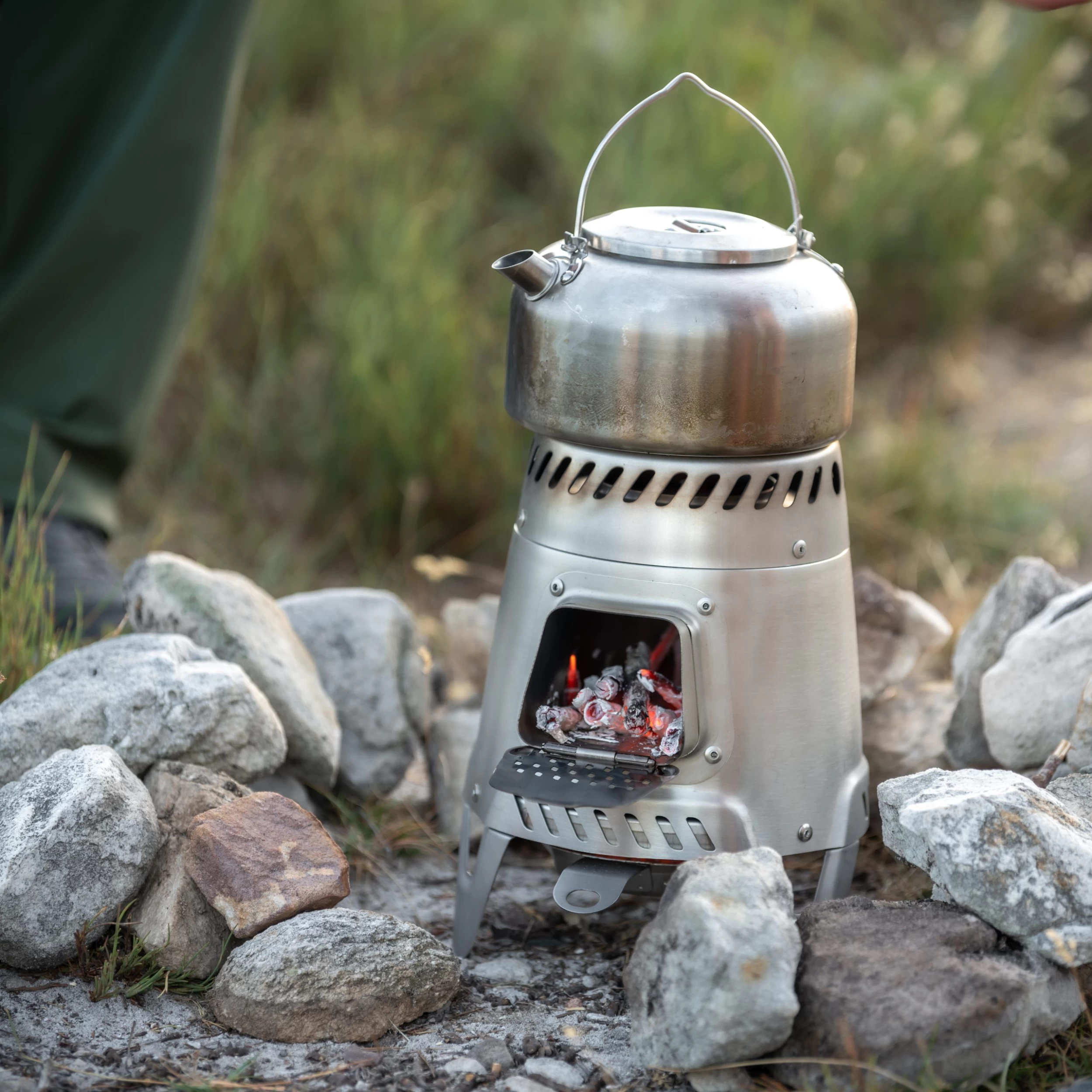 Quechua Wood-Burning Camping Stove - MH500 6 Quechua Wood-Burning Camping Stove - MH500 - Image 4