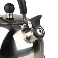 Regatta 2 Litre Whistle Kettle -Camping Store k6c69b5b49cd954abfc2c9c406ddbbc73